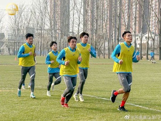 他曾对我说，每拍完一场戏之后，演员可能都会有遗憾，认为可以演得更好，我们就要将这个遗憾到转化成为推动力，便能够做得更加好，我会铭记于心